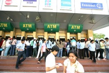 ATM sẽ "nhả" tiền đều đặn trong dịp Tết?