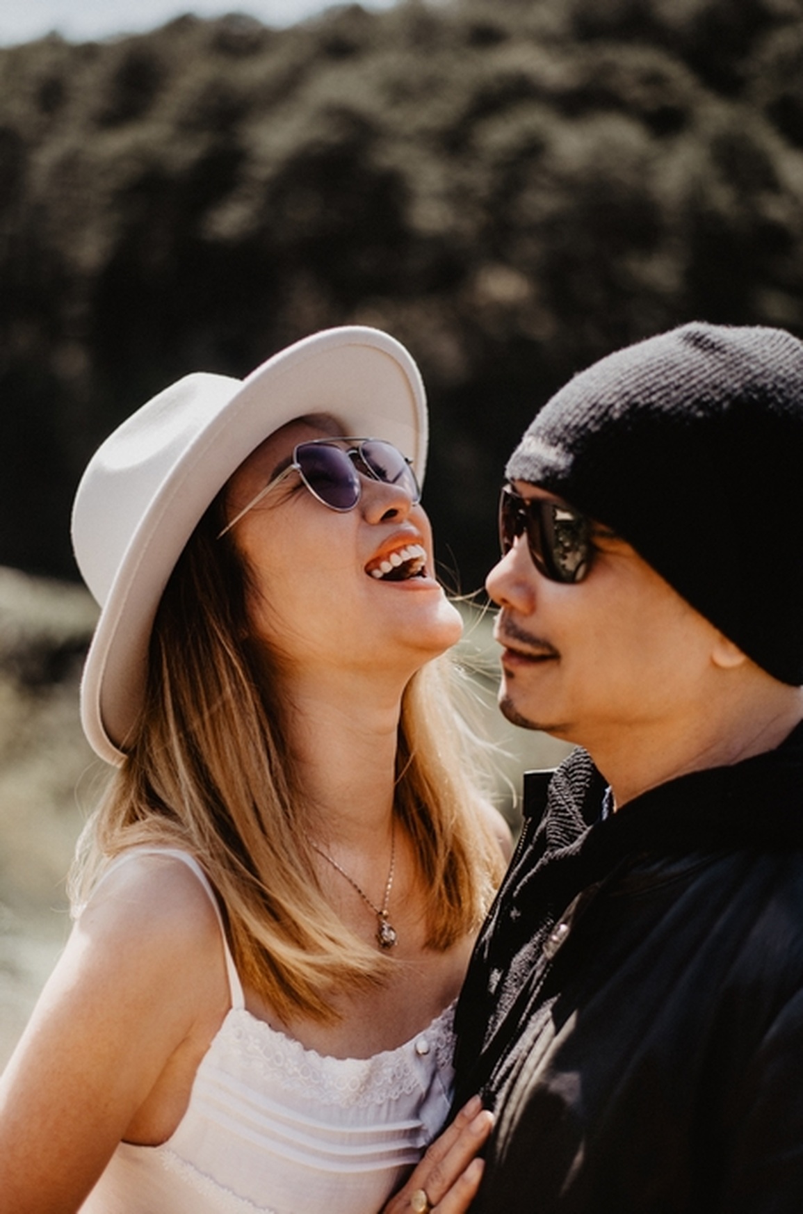 Jimmii Nguyễn tiết lộ quà Valentine: Hoa chồng tặng nhưng vợ thanh toán - 1 Jimmii Nguyễn tiết lộ quà Valentine: Hoa chồng tặng nhưng vợ thanh toán - 1