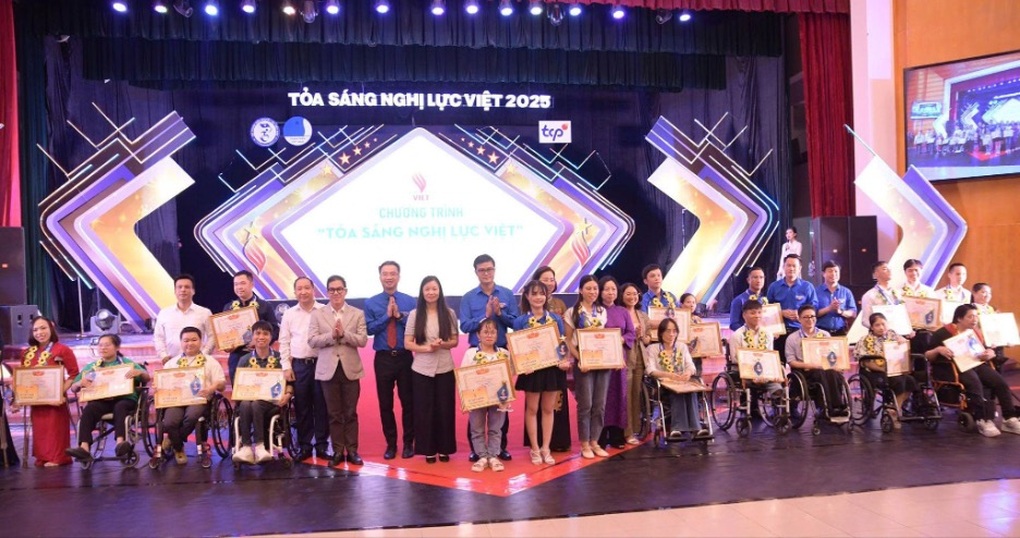 TCP Việt Nam tôn vinh 25 tấm gương nghị lực để tiếp năng lượng cho giới trẻ Việt - 2 TCP Việt Nam tôn vinh 25 tấm gương nghị lực để tiếp năng lượng cho giới trẻ Việt - 2