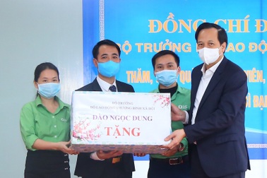 Bộ trưởng Đào Ngọc Dung: "Không để ai không có Tết"