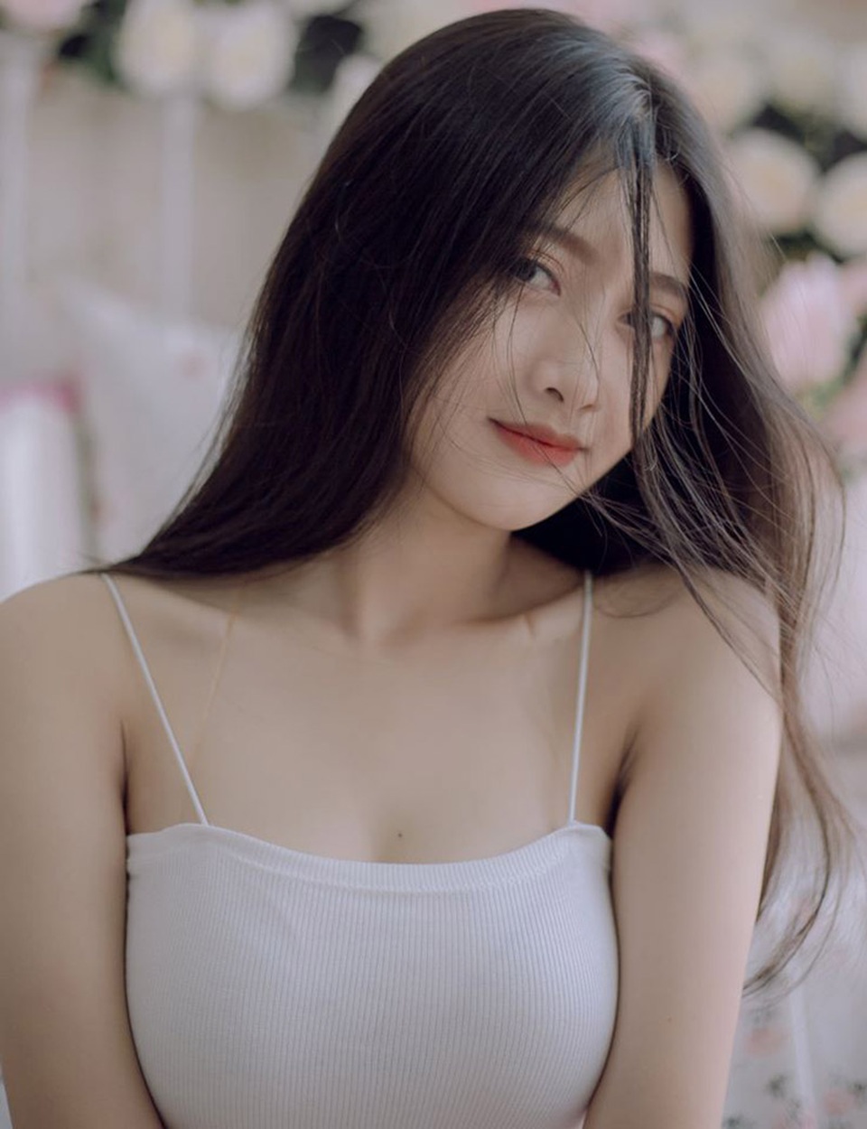 “Thiên thần áo dài trắng” đẹp dịu dàng trong ngày tổng kết năm học - 6 “Thiên thần áo dài trắng” đẹp dịu dàng trong ngày tổng kết năm học - 6