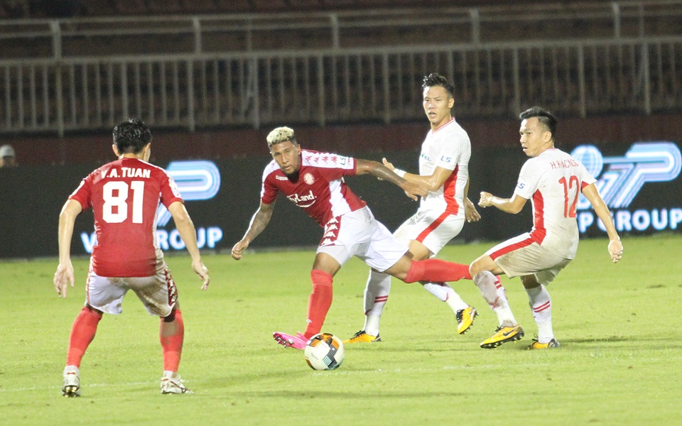 Đánh bại CLB TPHCM, CLB Viettel lên ngôi đầu bảng V-League - 3 Đánh bại CLB TPHCM, CLB Viettel lên ngôi đầu bảng V-League - 3