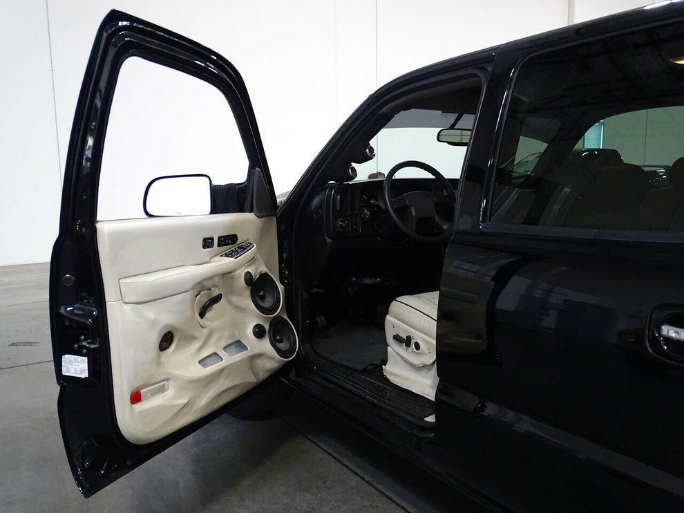Giá siêu đắt cho chiếc xe bán tải Cadillac độc bản - 5 Giá siêu đắt cho chiếc xe bán tải Cadillac độc bản - 5