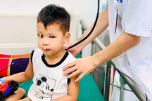 Cứu sống bé trai 4 tuổi ngừng thở, ngừng tim do đuối nước