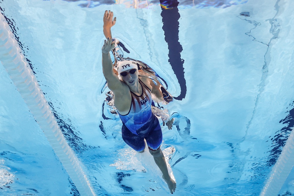 Nữ kình ngư Mỹ Katie Ledecky lập kỷ lục vĩ đại ở Olympic - 2