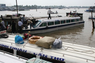 Kỳ 1: Đô thị của những mảnh đời cần lao