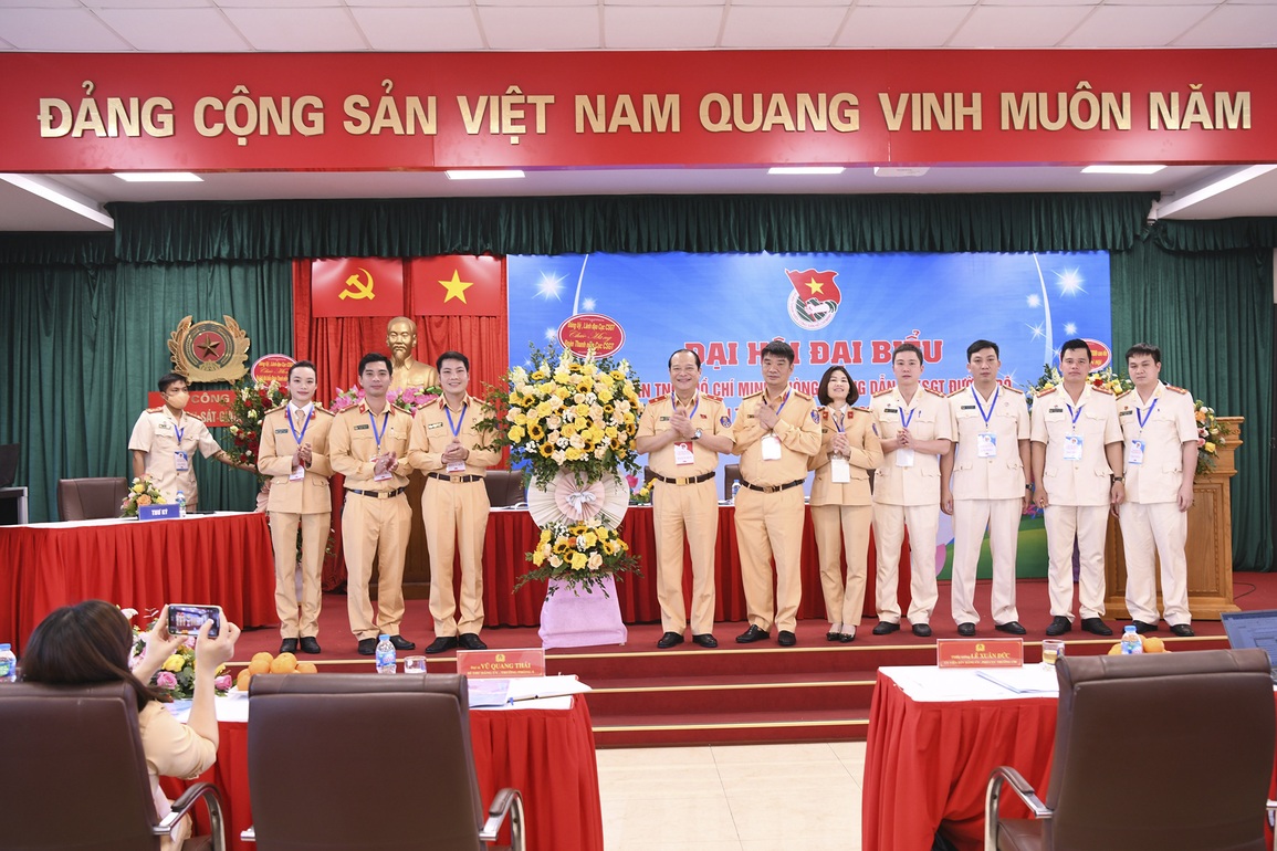 Đoàn viên thanh niên Cục Cảnh sát giao thông xung kích trên mọi mặt trận - 9 Đoàn viên thanh niên Cục Cảnh sát giao thông xung kích trên mọi mặt trận - 9
