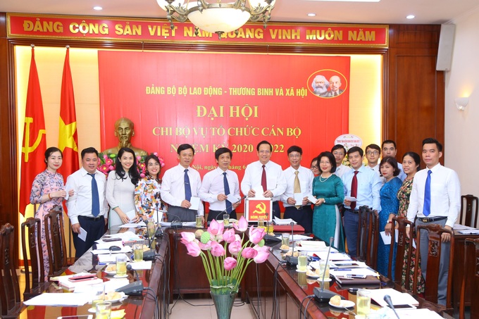 Đại hội Chi bộ Vụ Tổ chức cán bộ nhiệm kỳ 2020 - 2022 thành công tốt đẹp - Ảnh 3.