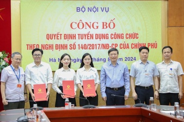 Bộ Nội vụ ưu tiên thu hút người tài năng ở 2 lĩnh vực, 6 vị trí công tác