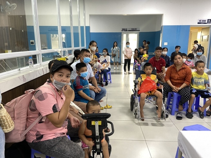 Từ ngày 21/11, Bệnh viện 1A phối hợp cùng Tổ chức Children Action khám và phẫu thuật miễn phí cho các trẻ em có dị tật tứ chi.