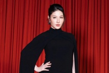 Diễm My 9X khoe bụng bầu vượt mặt sau thời gian giấu kín