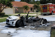 Xe điện Jaguar I-Pace bỗng nhiên bốc cháy khi đang đỗ