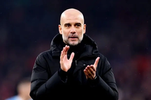 HLV Pep Guardiola: "Sai lầm một trận đấu là hết mơ vô địch Premier League"