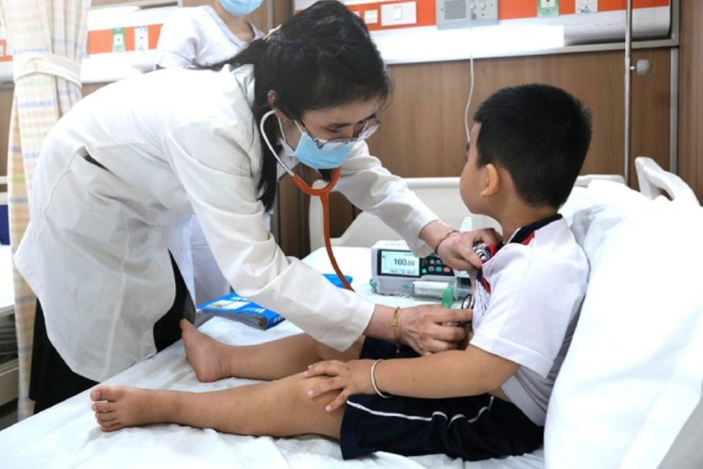 TPHCM: Bé trai 4 tuổi lở môi, dị ứng nặng sau uống thuốc ở phòng khám - 2 TPHCM: Bé trai 4 tuổi lở môi, dị ứng nặng sau uống thuốc ở phòng khám - 2