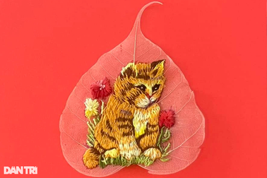 Người phụ nữ thêu linh vật mèo lên lá bồ đề, bán gần nửa triệu đồng/lá
