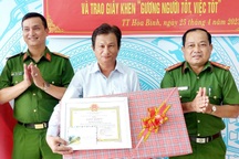 Thưởng tài xế trả 3 sổ đỏ, 2 lượng vàng cho ông lão 75 tuổi bỏ quên