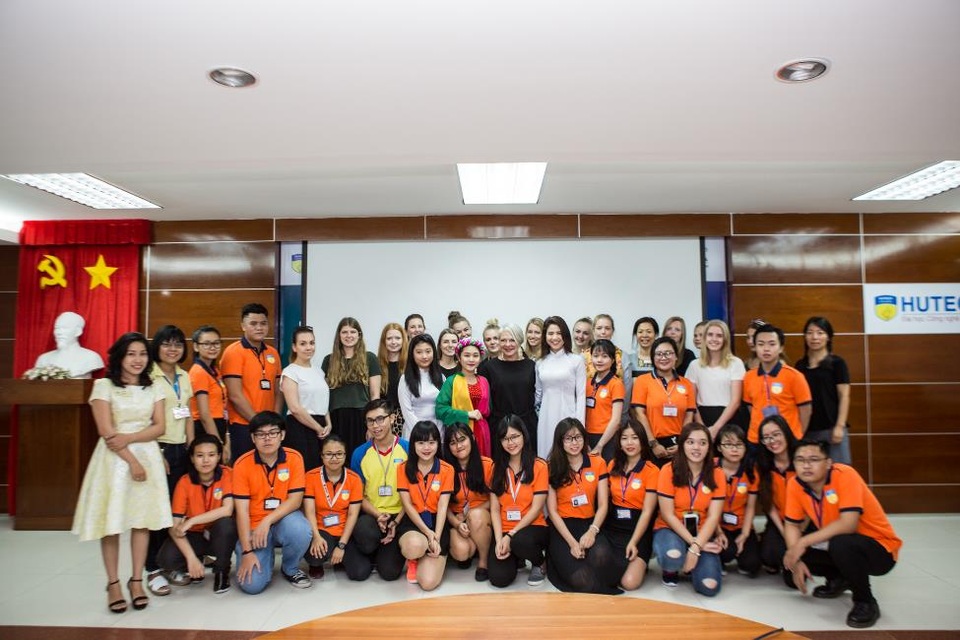 Chương trình Đại học chuẩn Quốc tế: Đáp ứng xu thế nhân lực toàn cầu - 3 Chương trình Đại học chuẩn Quốc tế: Đáp ứng xu thế nhân lực toàn cầu - 3