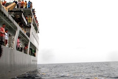 Những cánh hạc tri ân