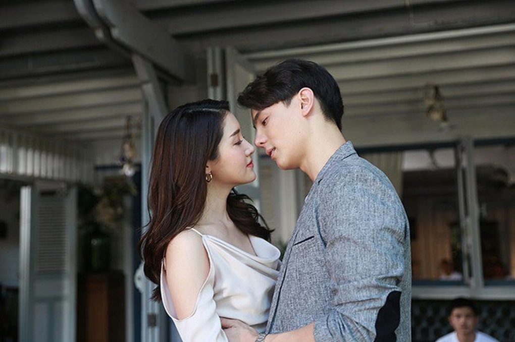 Phát hiện bạn gái là nữ hoàng thế giới đêm, tôi nên cưới nữa hay không? - 1