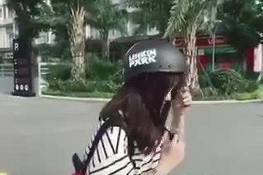 Chỉ 5 giây hờn dỗi nữ sinh Bắc Ninh bất ngờ gây “sốt” mạng vì quá xinh