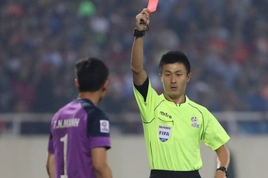 Thủ môn Nguyên Mạnh bị AFC treo giò 2 trận