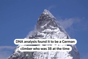 Băng tan chảy làm lộ ra thi thể của nhà leo núi mất tích gần 40 năm trước