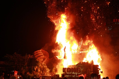 Nghệ sỹ Việt kể lại cảnh thoát khỏi “biển lửa” Kong: Skull Island