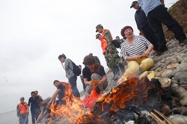 Vụ chìm tàu trên sông Trường Giang: Tìm thấy 434 thi thể, 8 người vẫn mất tích