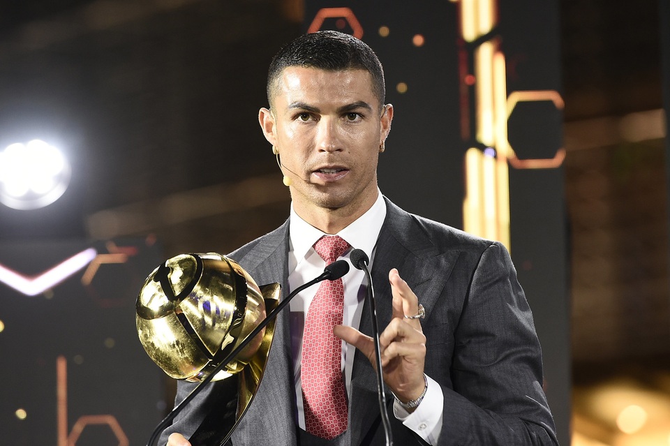 Ronaldo nhường Lewandowski giành giải Cầu thủ xuất sắc nhất năm 2020? - 1 Ronaldo nhường Lewandowski giành giải Cầu thủ xuất sắc nhất năm 2020? - 1