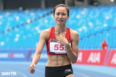 Khoảnh khắc hoa khôi điền kinh bật khóc trong lần đầu giành HCV SEA Games