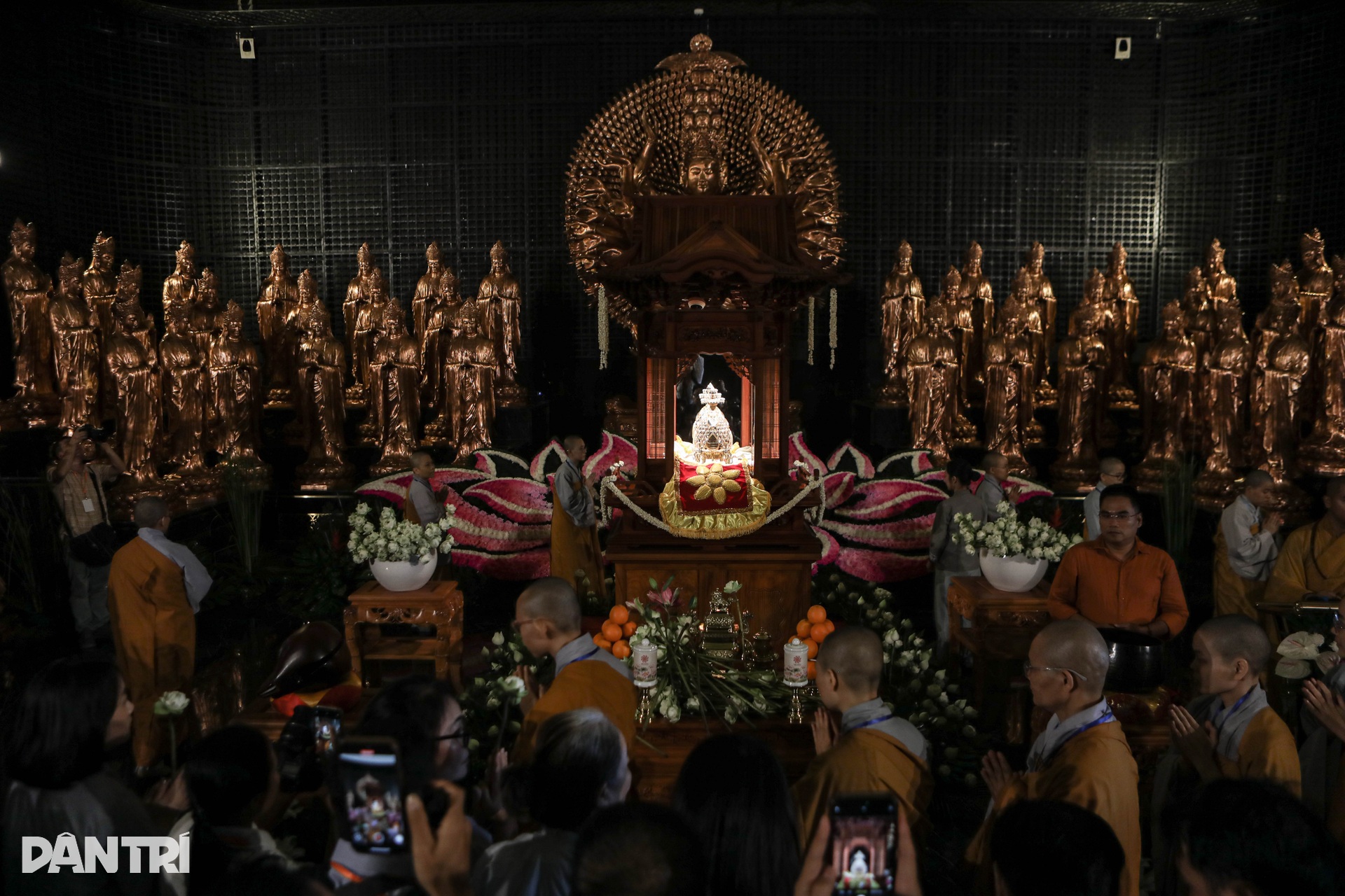 Xá lợi Đức Phật được cung thỉnh về ngọn núi cao nhất Nam bộ - 11