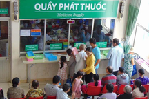 Thiếu thuốc, bệnh nhân phải tự đi mua, cách nào hoàn tiền?
