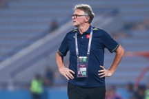 Báo Malaysia bình luận về mục tiêu dự Olympic của HLV Troussier