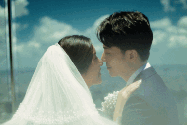 Sát ngày lên xe hoa, Thuý Vân hé lộ ảnh cưới tại tòa nhà cao nhất Việt Nam