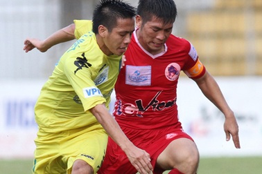 SHB Đà Nẵng trở lại ngôi đầu, nhóm dưới rủ nhau bại trận