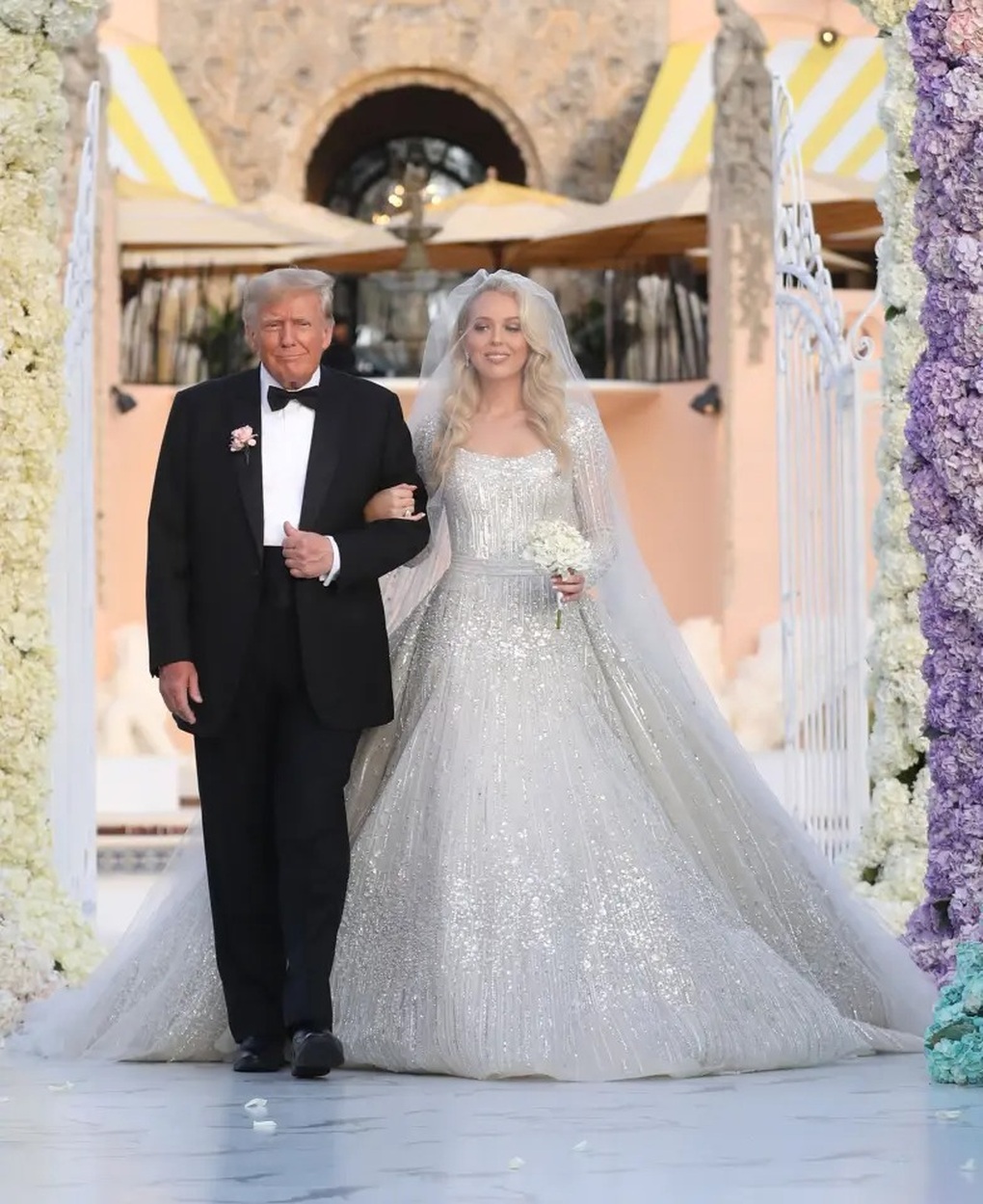 Diện mạo ấn tượng của cậu út Barron Trump - 2 Diện mạo ấn tượng của cậu út Barron Trump - 2