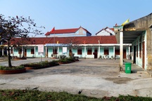 Vụ 154 học sinh không đi học: Phụ huynh ra điều kiện để đưa con đến trường