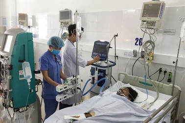 Cuối năm lại lo ngộ độc rượu