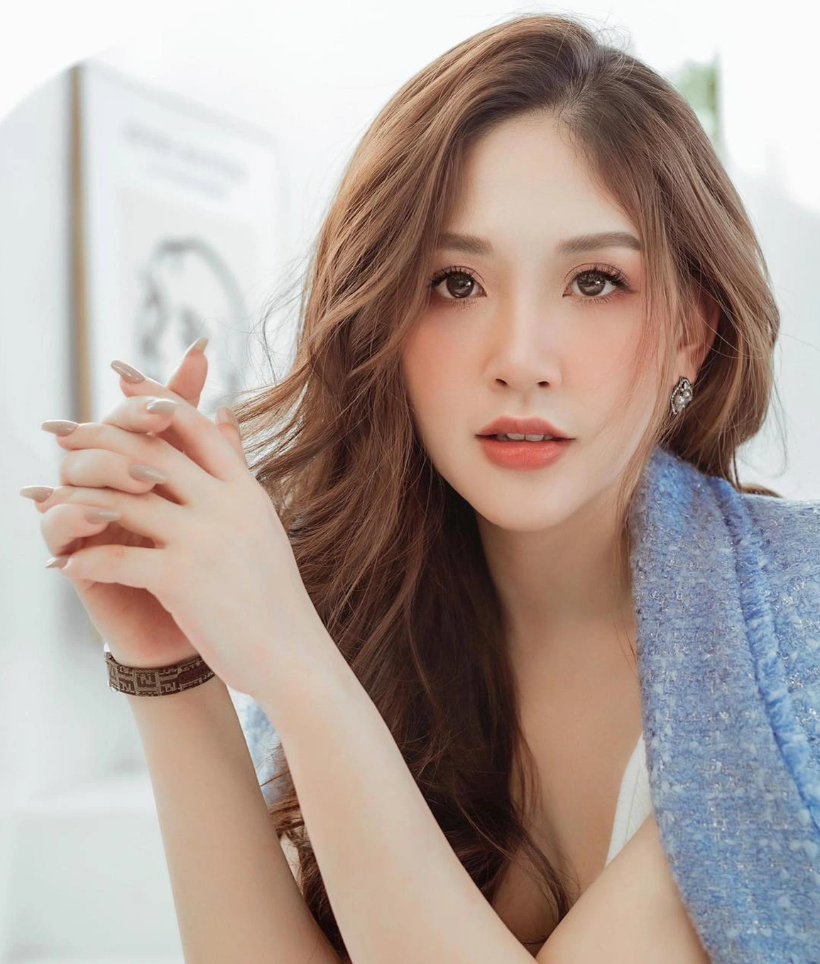 Nhan sắc xinh đẹp của MC Minh Đức dẫn lễ thượng cờ SEA Games 31 - 1 Nhan sắc xinh đẹp của MC Minh Đức dẫn lễ thượng cờ SEA Games 31 - 1