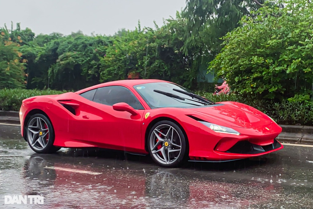 Cường Đô la bán Ferrari F8 cho bạn sau khi mua Honda Civic Type R - 5 Cường Đô la bán Ferrari F8 cho bạn sau khi mua Honda Civic Type R - 5