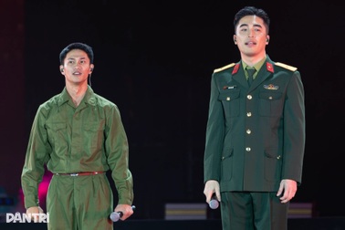 Ca sĩ Vũ gây sốt khi hát “Còn gì đẹp hơn” cùng Nguyễn Hùng