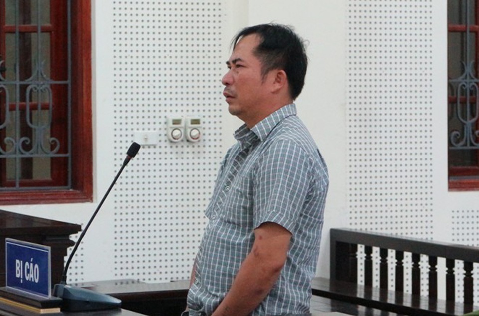 Phó giám đốc “rởm” lừa người đi XKLĐ chiếm đoạt hàng trăm triệu đồng - 1 Phó giám đốc “rởm” lừa người đi XKLĐ chiếm đoạt hàng trăm triệu đồng - 1