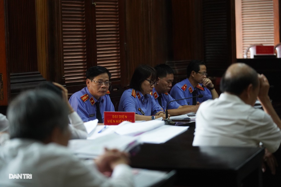 Đề nghị tuyên phạt bị cáo Đinh La Thăng 11 năm tù - 4 Đề nghị tuyên phạt bị cáo Đinh La Thăng 11 năm tù - 4