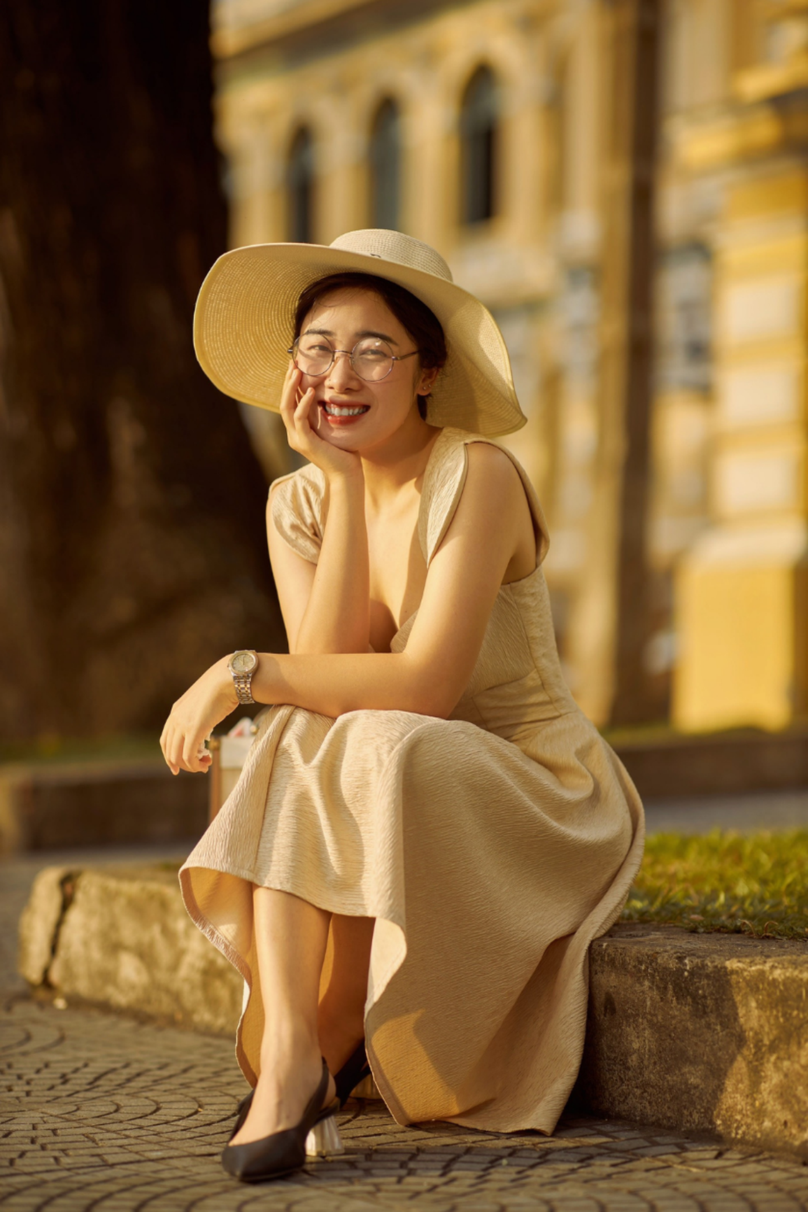 Nữ Tiktoker chuyên tư vấn về tình yêu hút 10 triệu like - 2 Nữ Tiktoker chuyên tư vấn về tình yêu hút 10 triệu like - 2