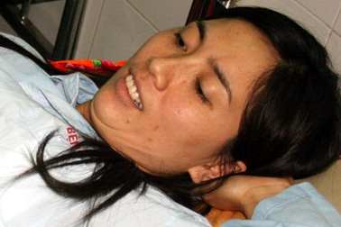 Bồi thường gần 60 triệu đồng cho nữ công nhân bị đánh