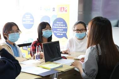 Trường học xuất hiện ca mắc Covid-19 lần thứ 4, bàn phương án học online