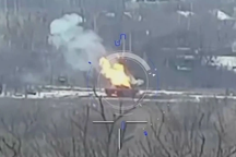 Đặc nhiệm Nga phóng tên lửa sát thủ phá hủy xe tăng Ukraine