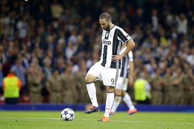 Thất bại, Juventus vẫn kiếm nhiều tiền hơn Real Madrid