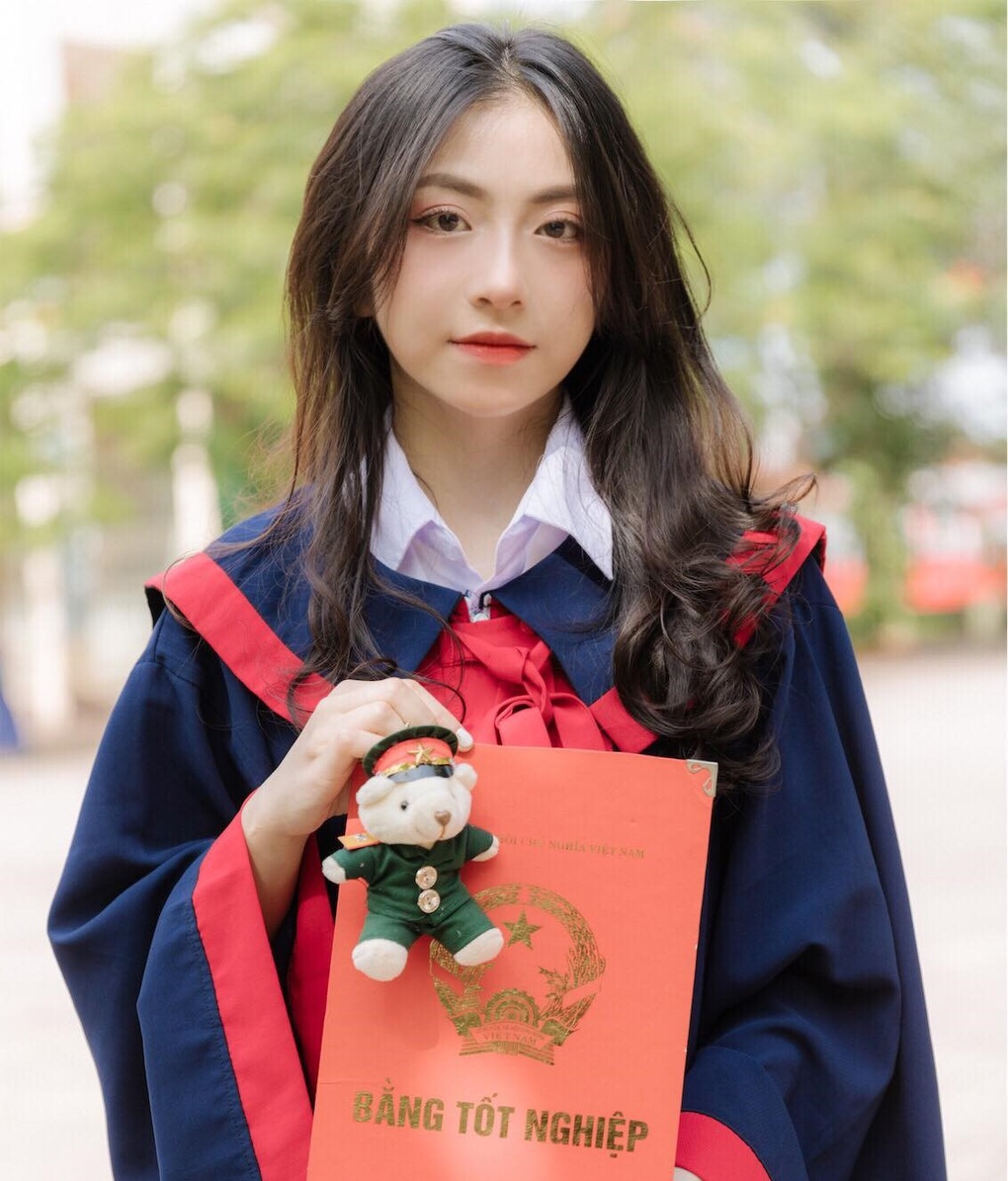 Thủ khoa khối C00 ở Lạng Sơn là thí sinh tự do, bỏ đại học để thi lại - 2 Thủ khoa khối C00 ở Lạng Sơn là thí sinh tự do, bỏ đại học để thi lại - 2