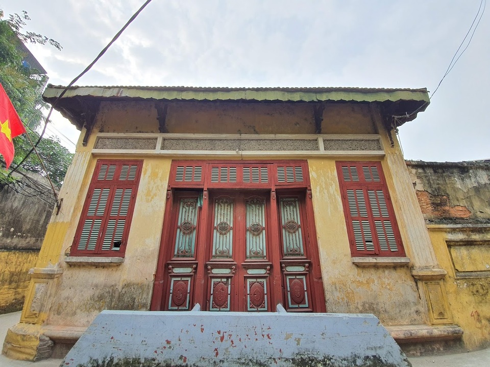 Cận cảnh ngôi nhà “đỏ rực” nổi tiếng nhất nhì làng cổ Cự Đà - 3 Cận cảnh ngôi nhà “đỏ rực” nổi tiếng nhất nhì làng cổ Cự Đà - 3
